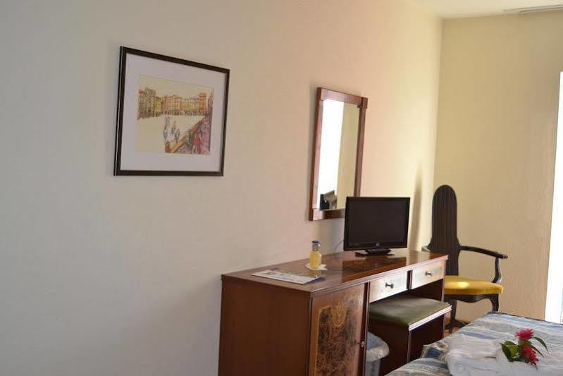 Duerming Villa De Sarria Hotel Dış mekan fotoğraf